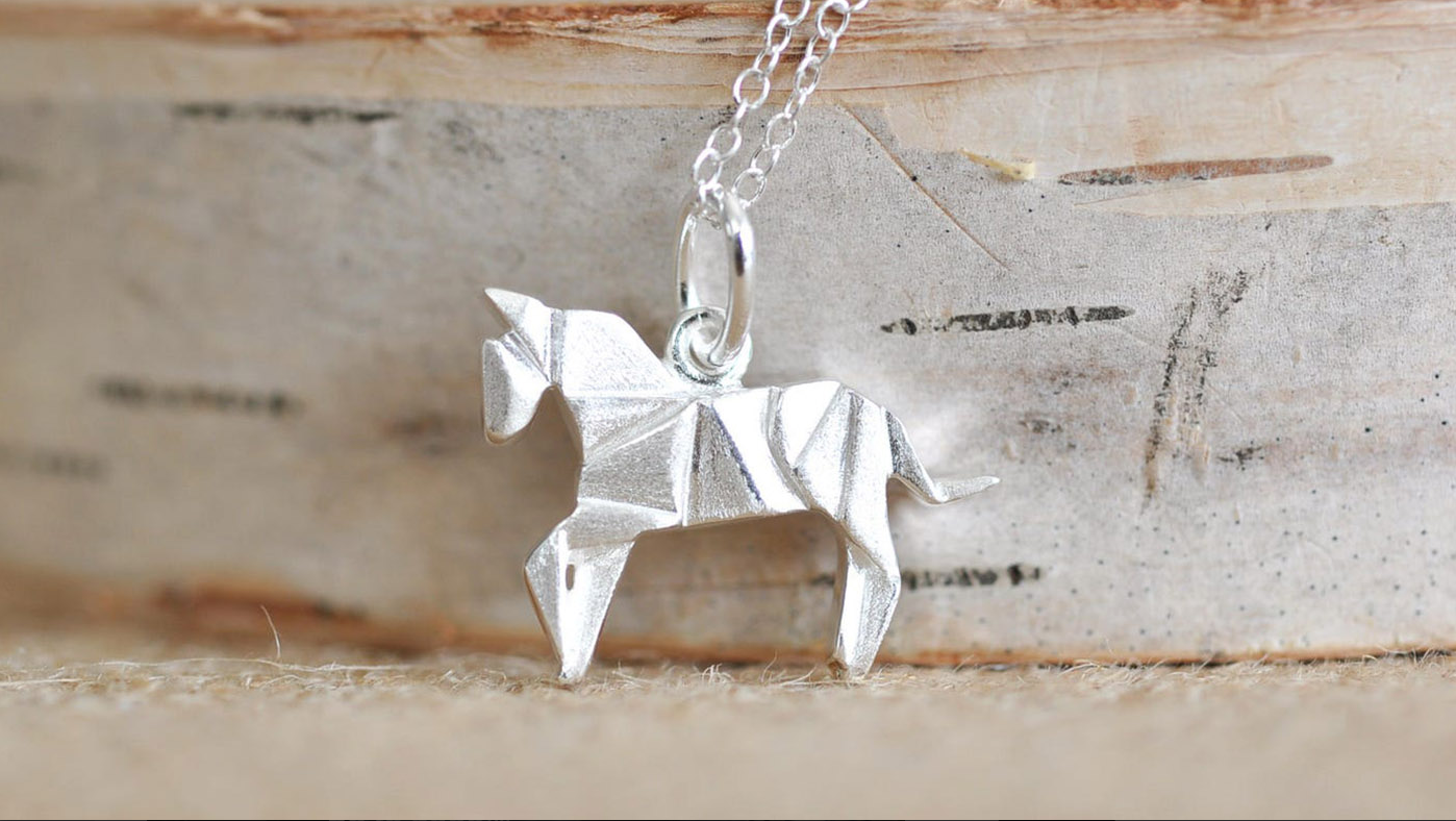 Horse Necklaces to Show Your Love for All Things Equestrian