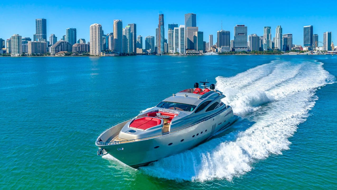 Sail Away in Style: Yacht Rental in Miami for the Ultimate Water Adventure