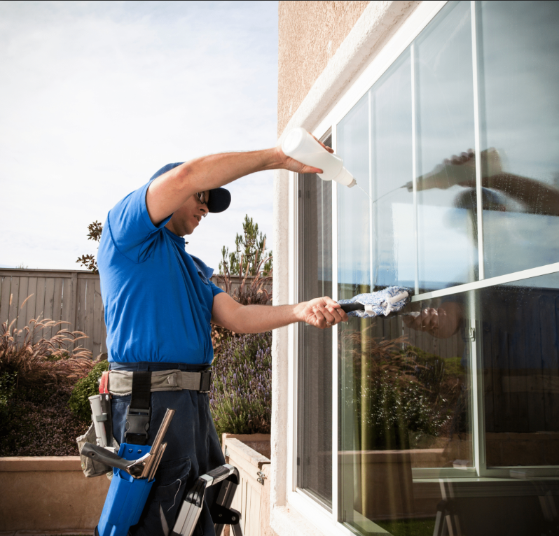 Window Cleaning in San Diego: Where Professionals Make Your Windows Sparkle