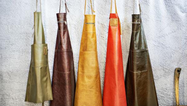 What Makes Leather Aprons Ideal for BBQ Enthusiasts