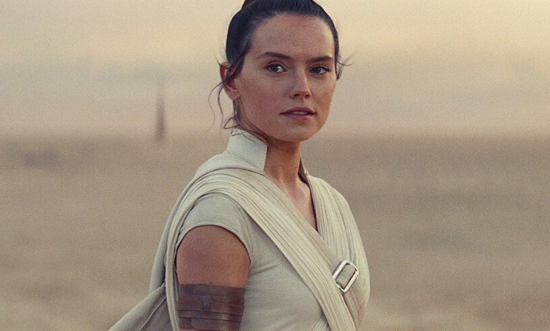 Star Wars Theory: Rey Becomes The Sith Empress In Episode IX