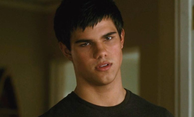 Twilight Star Taylor Lautner Has One Piece Of Advice For The Next Jacob Black
